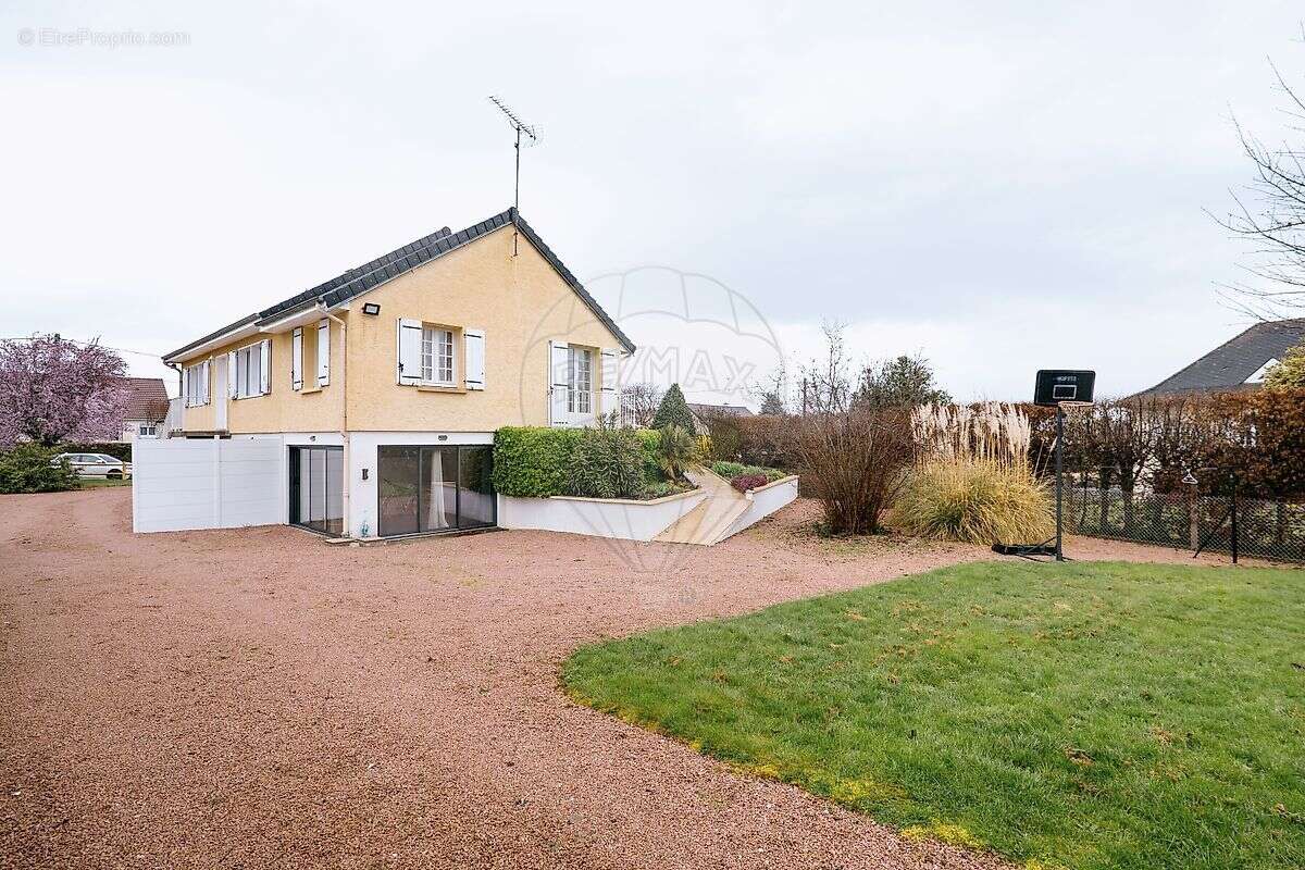 Maison à LAPALISSE