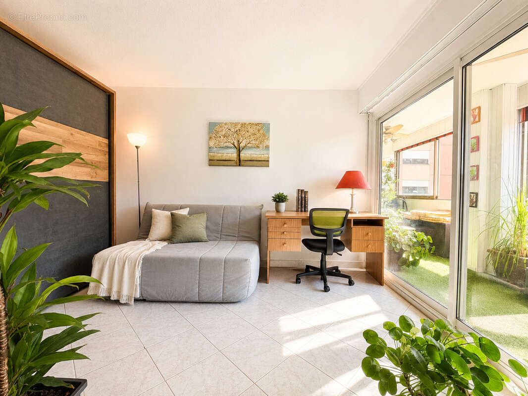 Magnifique appartement 5 pieces de 102 m2 avec parking cave et garage - beau volume - photo 3