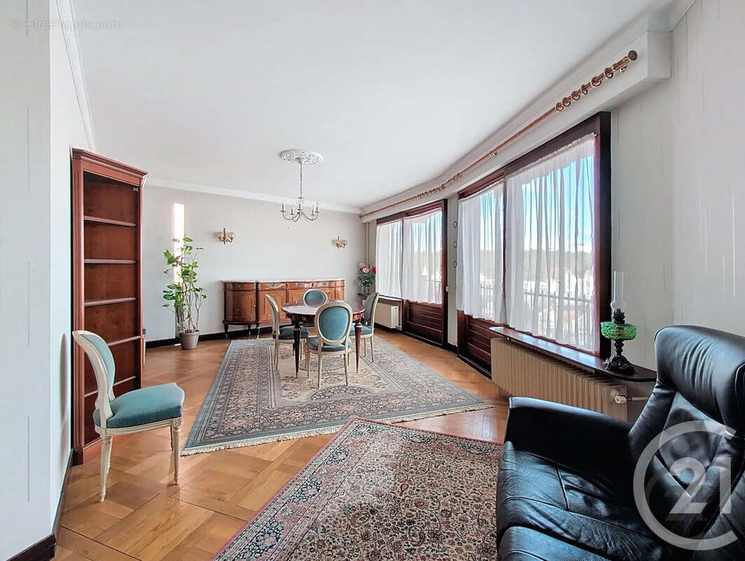 Appartement à MELUN