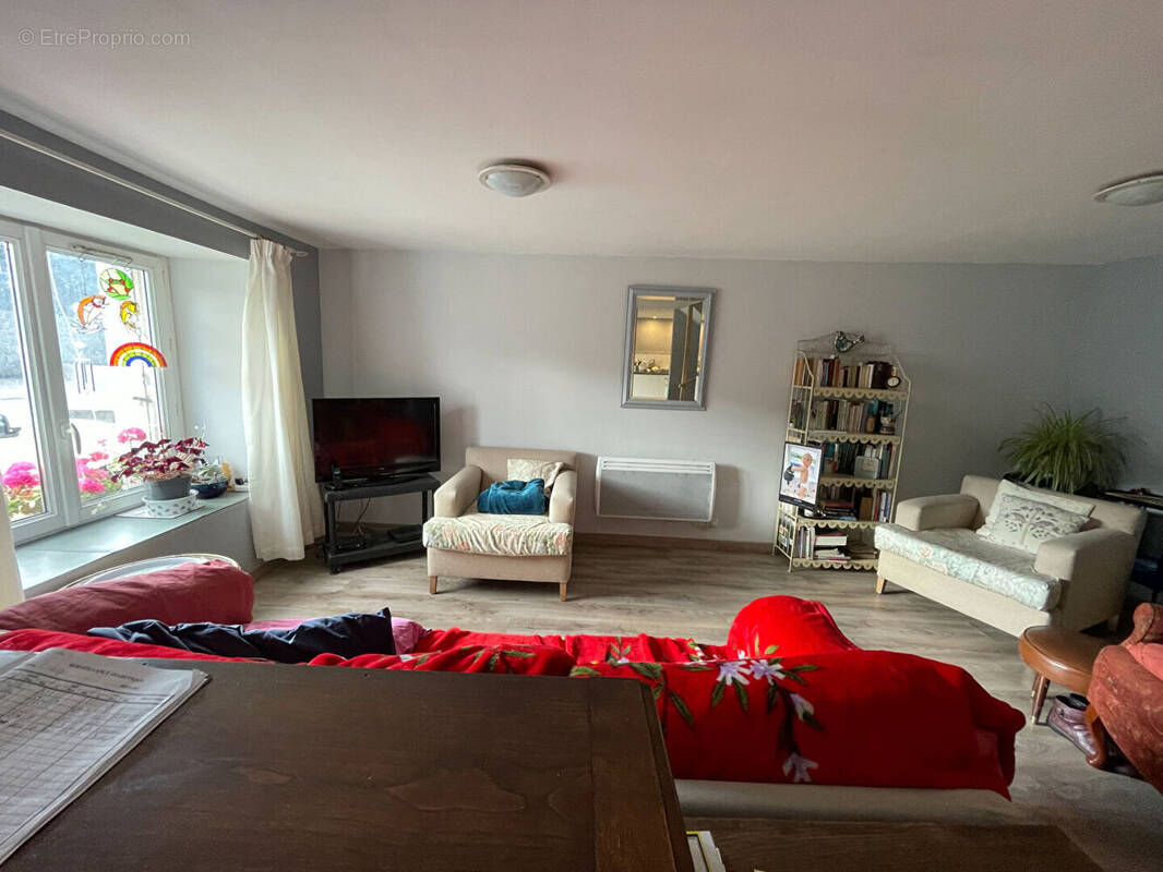 Maison à SAINT-MARTIN-DES-CHAMPS