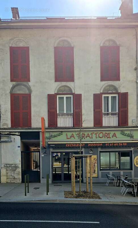 Commerce à AX-LES-THERMES