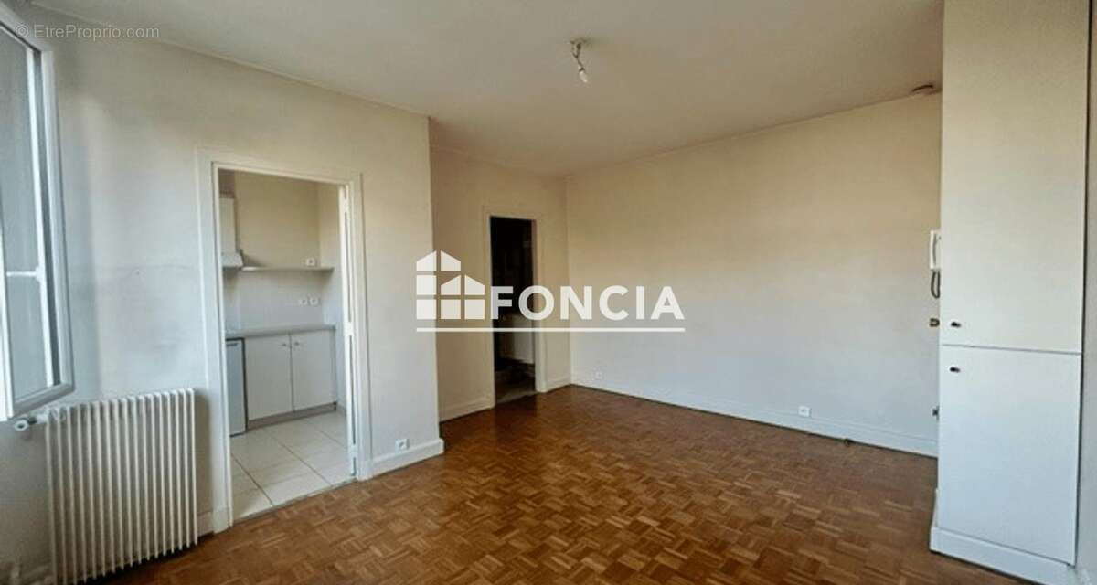 Appartement à PARIS-20E