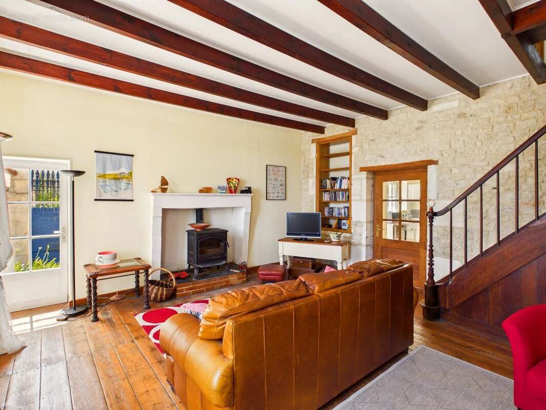 Superbe Maison de Maître avec Piscine Chauffée, Maison d'Amis et Jardins Privés - photo 15