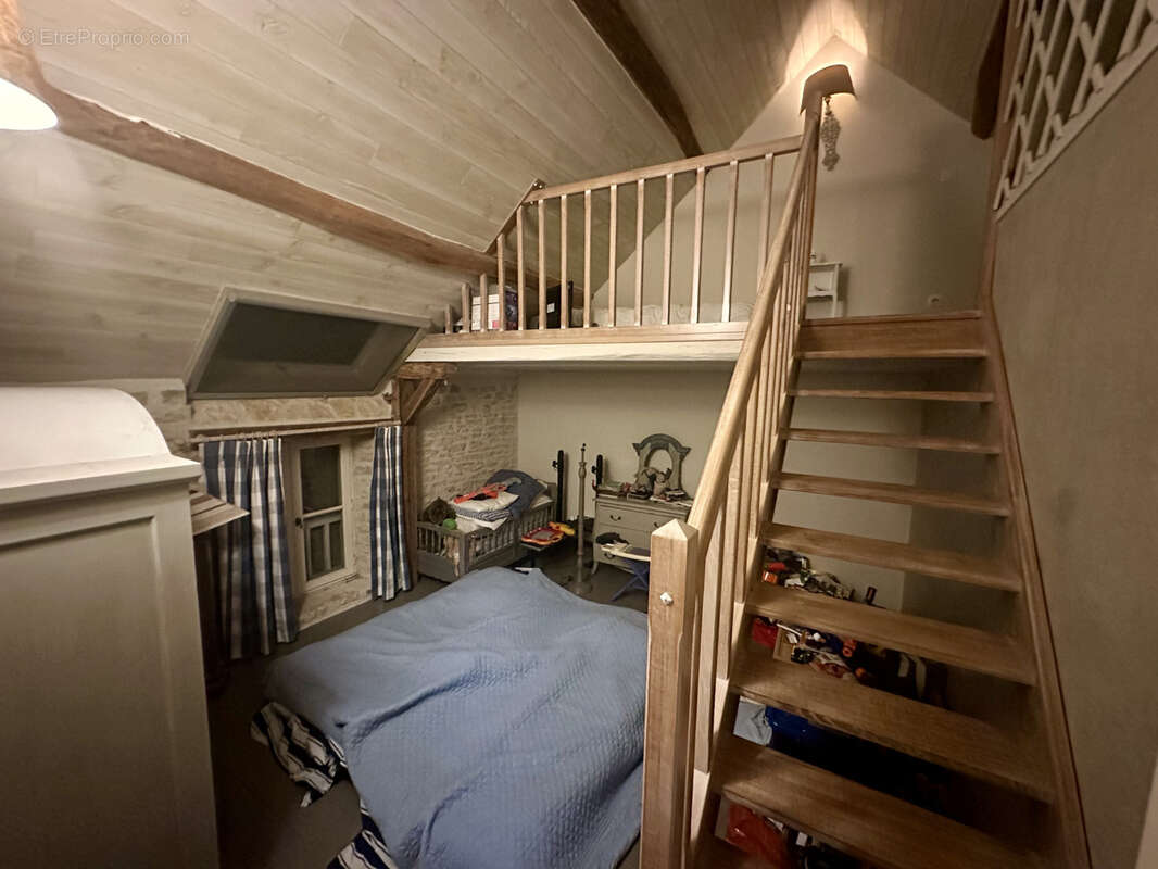 Maison à ENTRAINS-SUR-NOHAIN