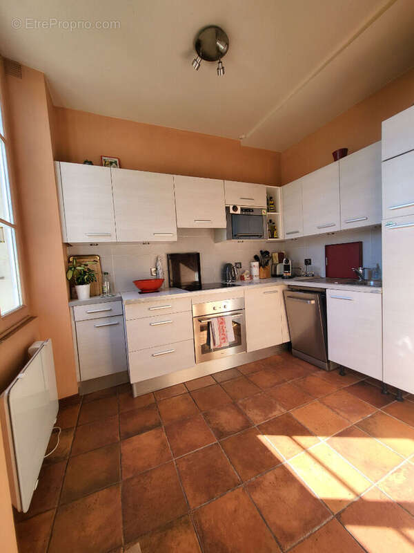 Appartement à PARIS-1E