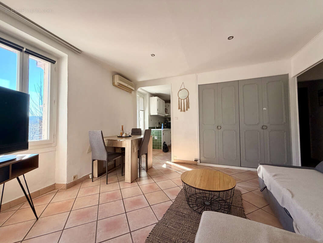 Appartement à PIERREFEU-DU-VAR
