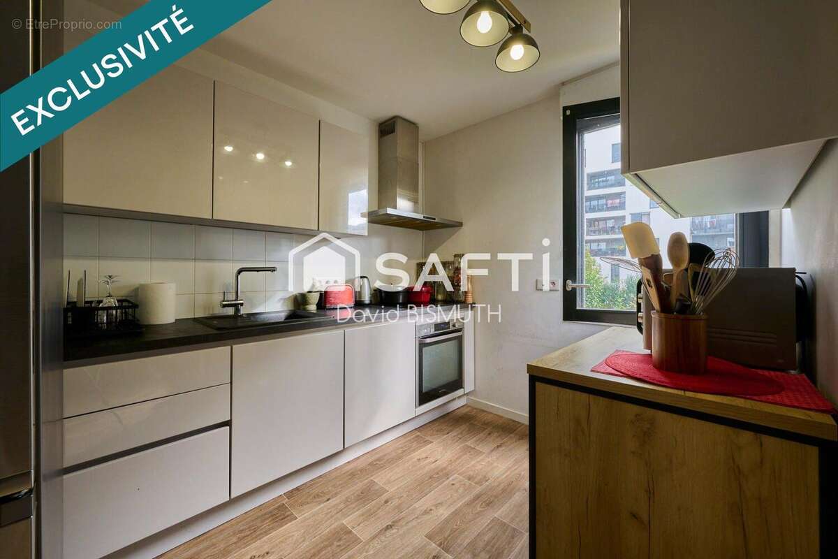 Photo 6 - Appartement à GENNEVILLIERS