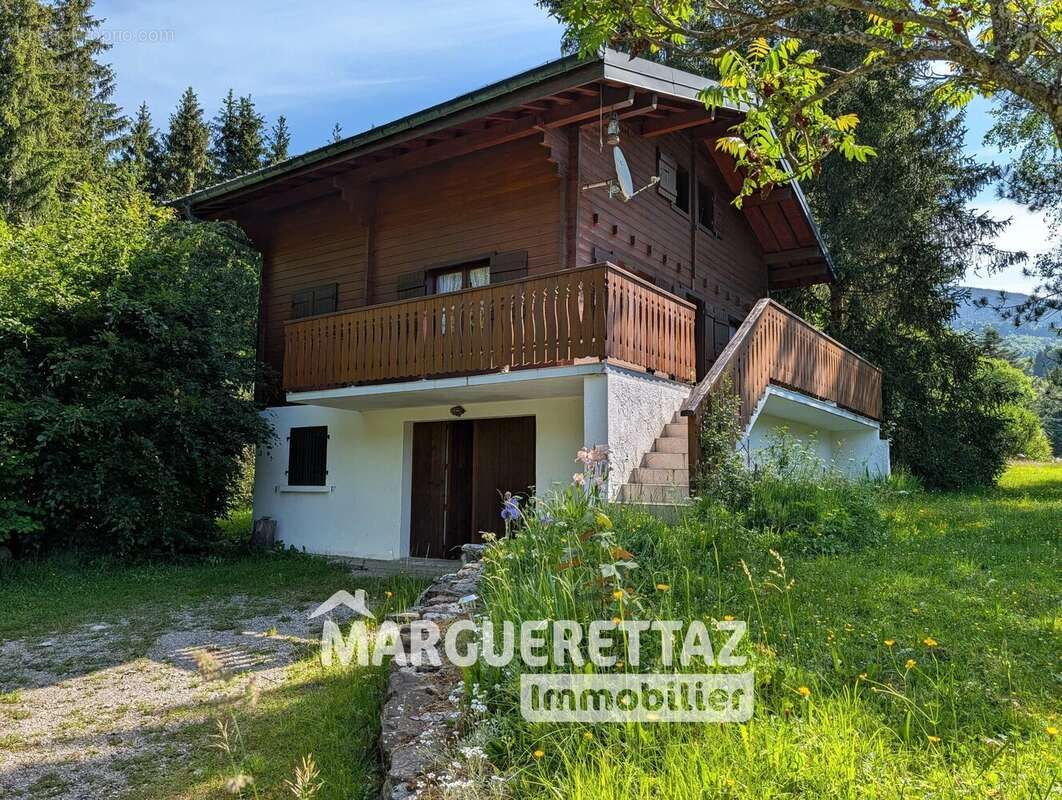 Maison à ONNION