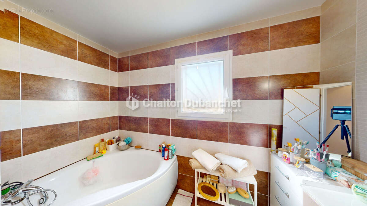 Maison à SAINT-LEGER-SUR-ROANNE