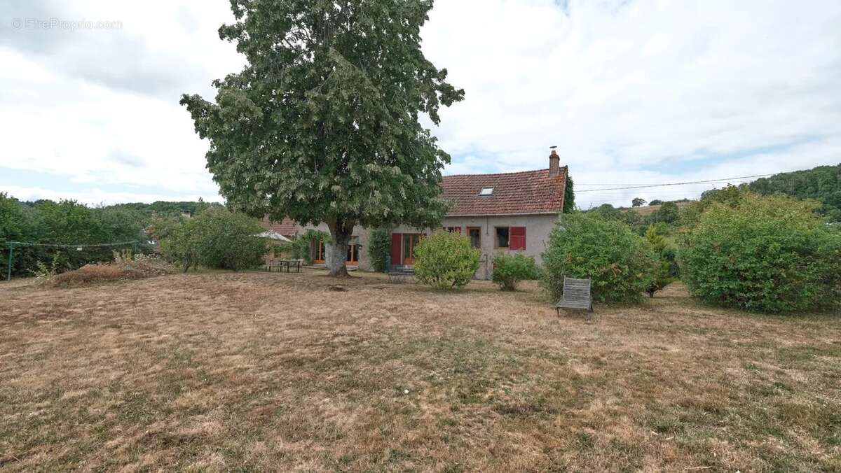 Belle fermette à vendre avec gîte près de Chissey en Morvan - photo 20