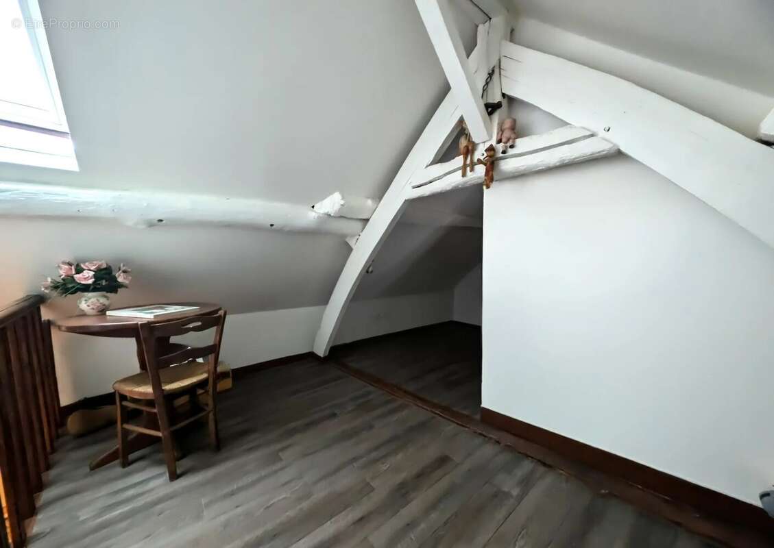 Maison à SAINT-REMY-L&#039;HONORE