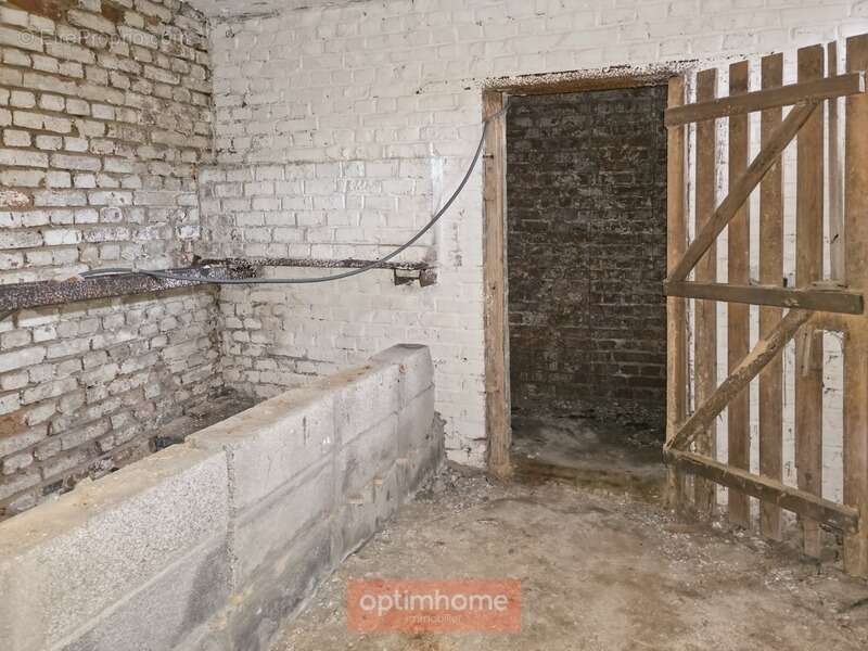 Maison à CROISILLES