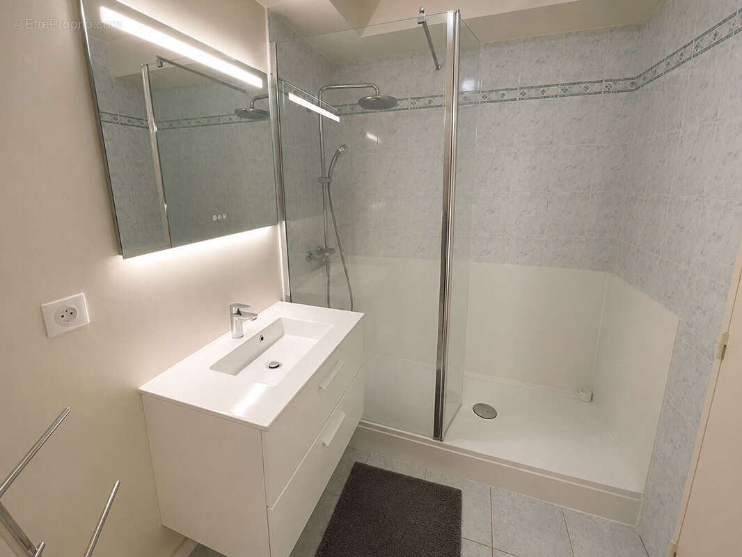 SURESNES , Proche Puteaux - 2 pièces 55,36 m2 , cave et parking - photo 6