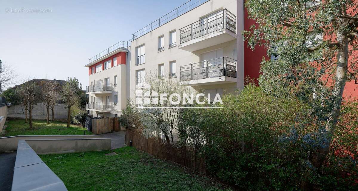 Appartement à CORBEIL-ESSONNES