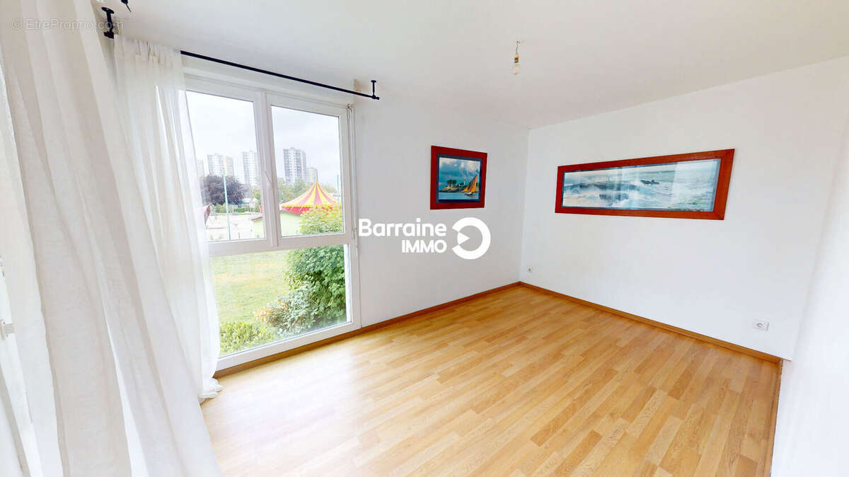A vendre le phare de l'europe appartement t3 71.88 m² habitables 2 chambres rez de jardin - photo 8