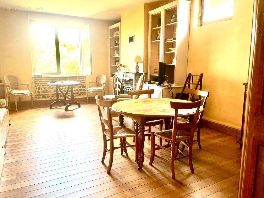 Maison de caractère au cœur de Fontenilles, 165 m² de charme et d'authenticité - photo 4