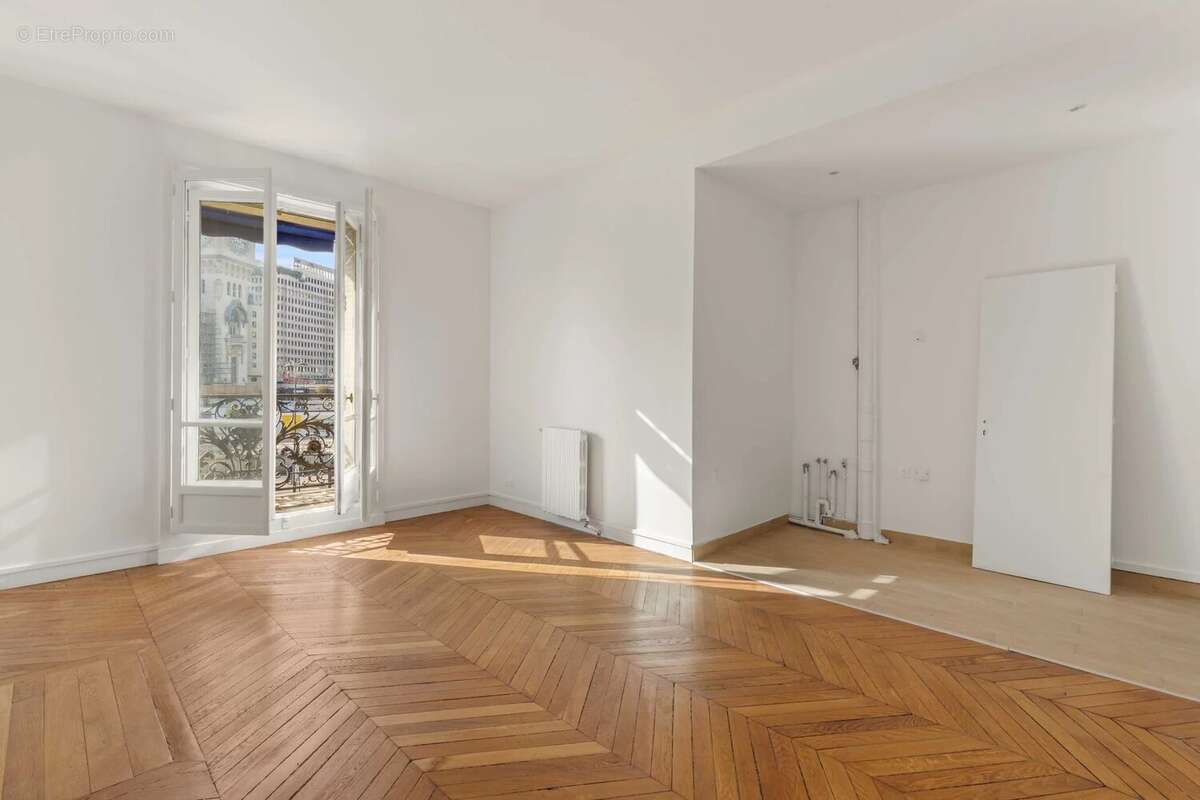 Appartement à PARIS-12E