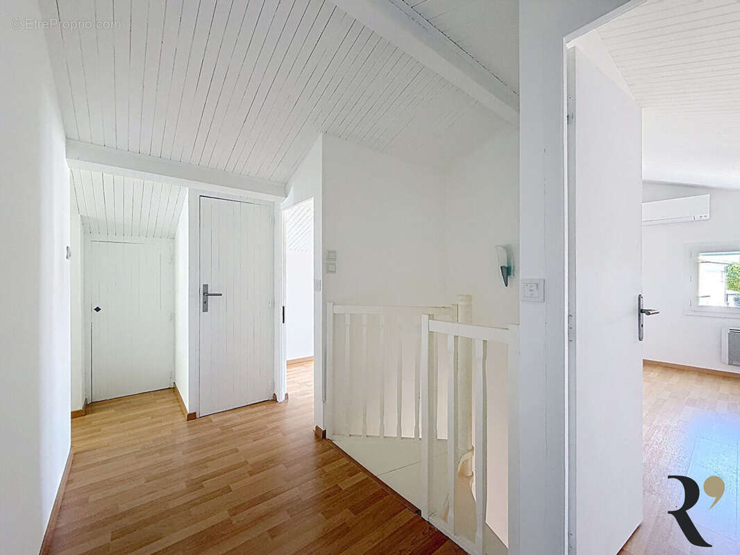 Maison à SAINTE-FOY-D&#039;AIGREFEUILLE