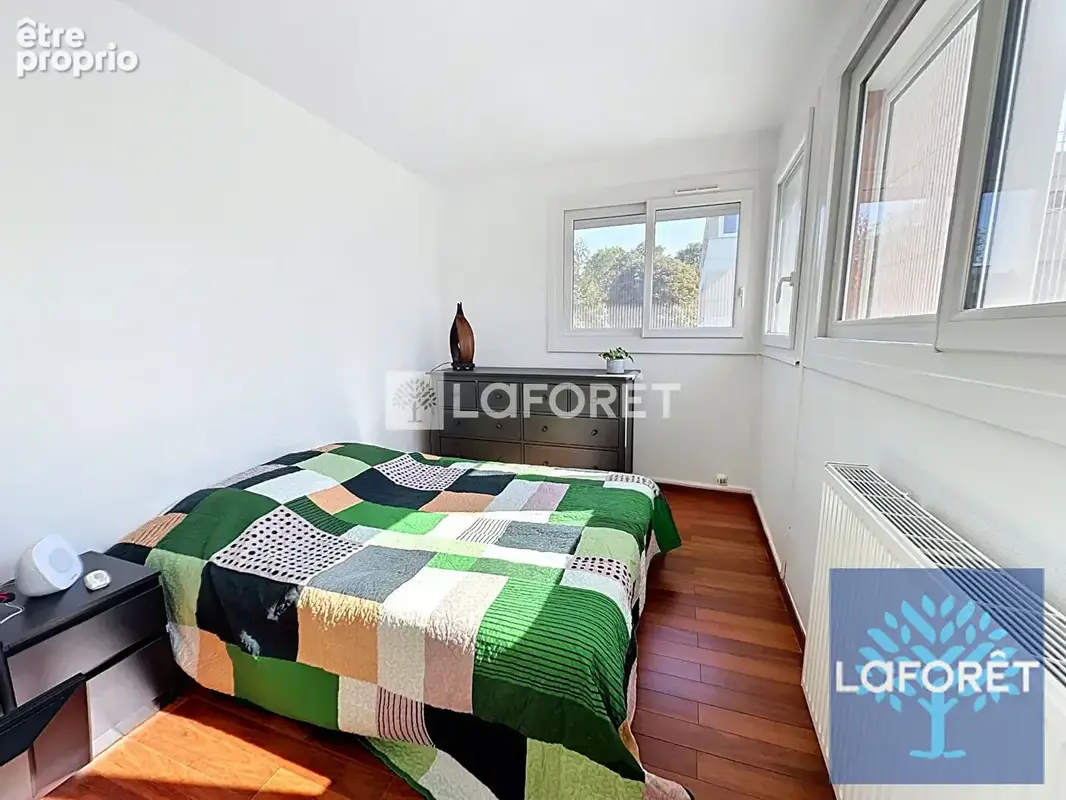 Appartement F3 65,72 m² Résidence sécurisée au coeur d'un grand parc - photo 8
