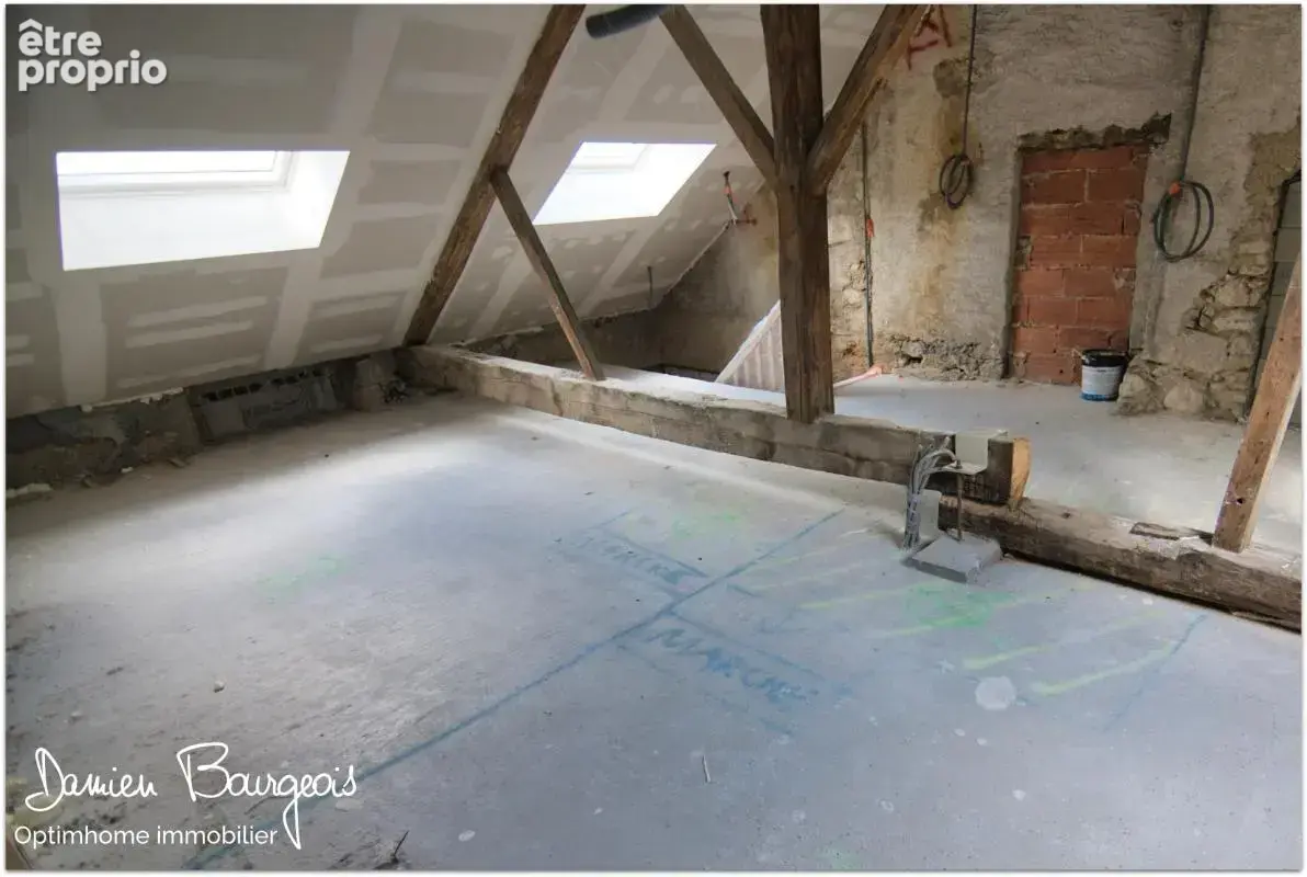 Maison mitoyenne brute avec fort potentiel d' environ 140 m² au sol - photo 14