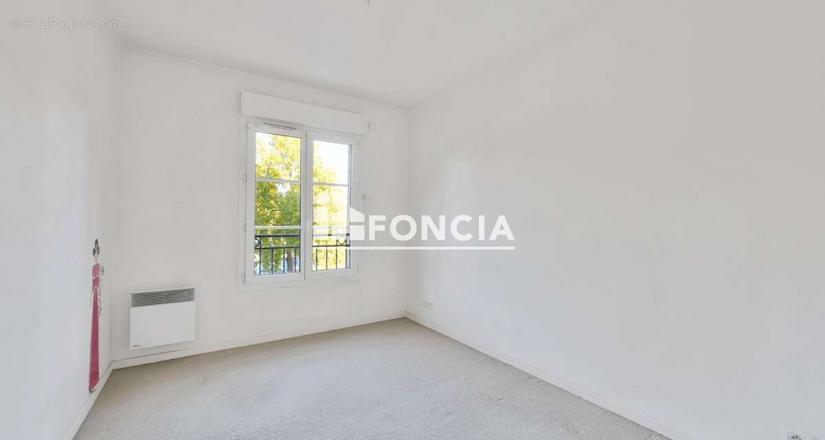 Appartement à LE PLESSIS-ROBINSON