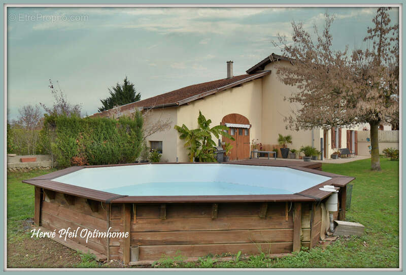 Une maison familiale avec cachet et prestations rénovées-5 pièces ; 135m² sur 1000m² de terrain - photo 9