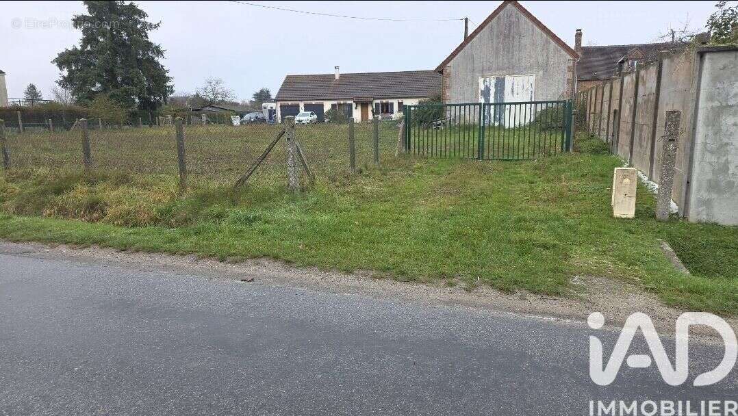 Photo 2 - Terrain à VIGLAIN