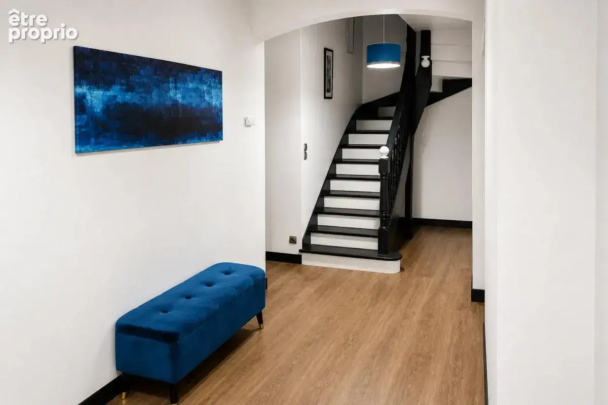 Maison de 9 pièces de 183 m² à Linars - photo 21