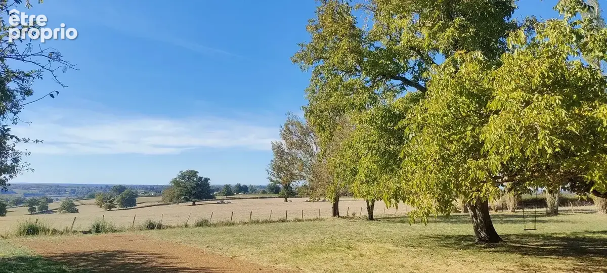 AUTHENTIQUE !!! Grande et belle maison en pierre dans un cadre préservé - photo 65
