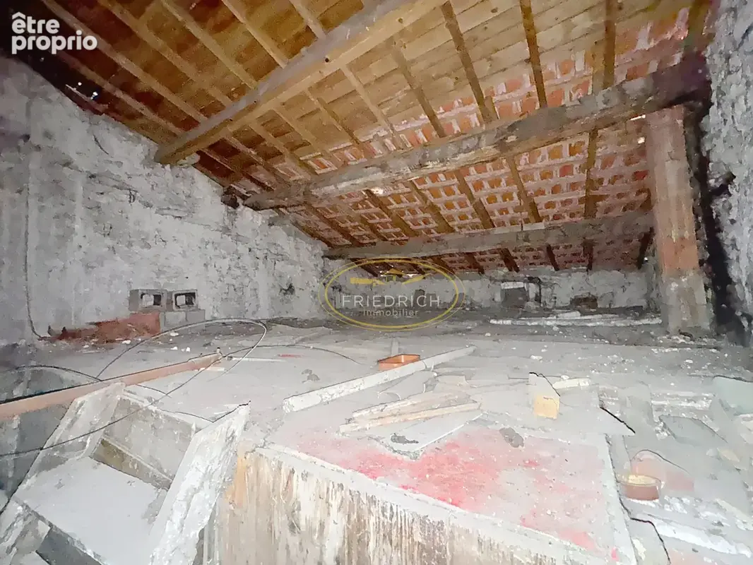 Maison a renover - photo 6