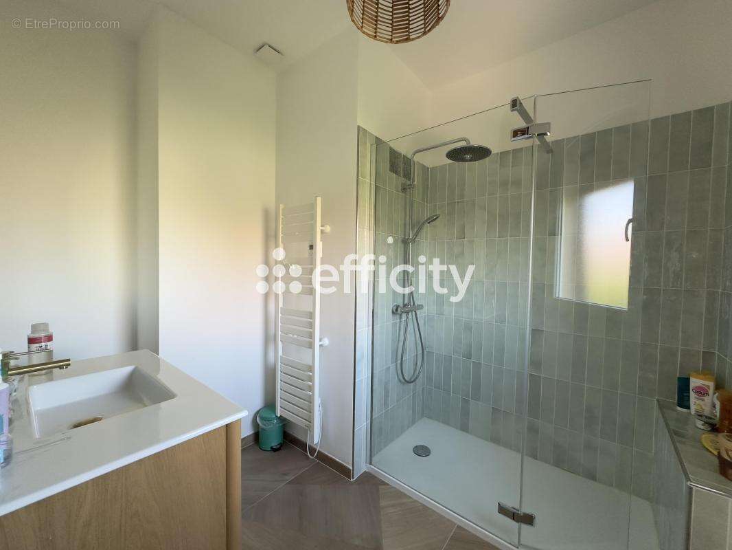 Maison à SAUSSET-LES-PINS