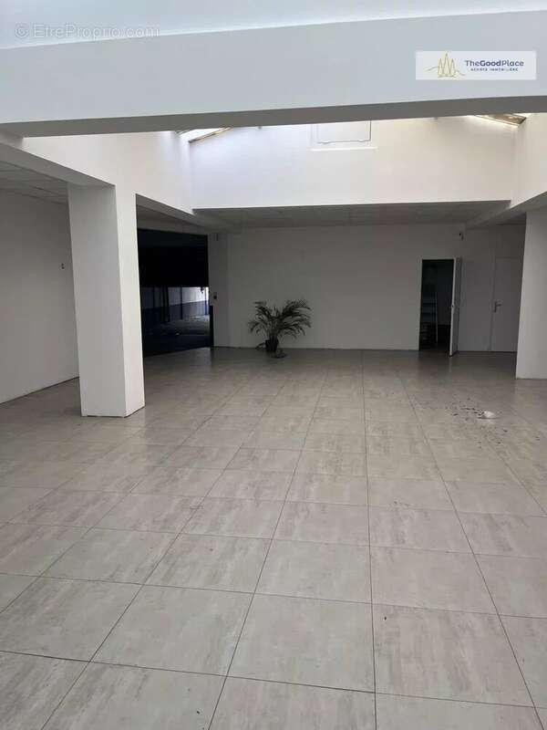 Commerce à MARSEILLE-13E