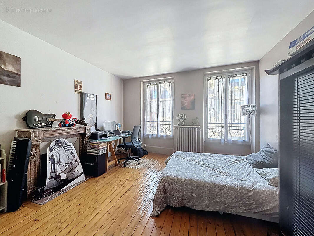 Maison à NEAUPHLE-LE-CHATEAU