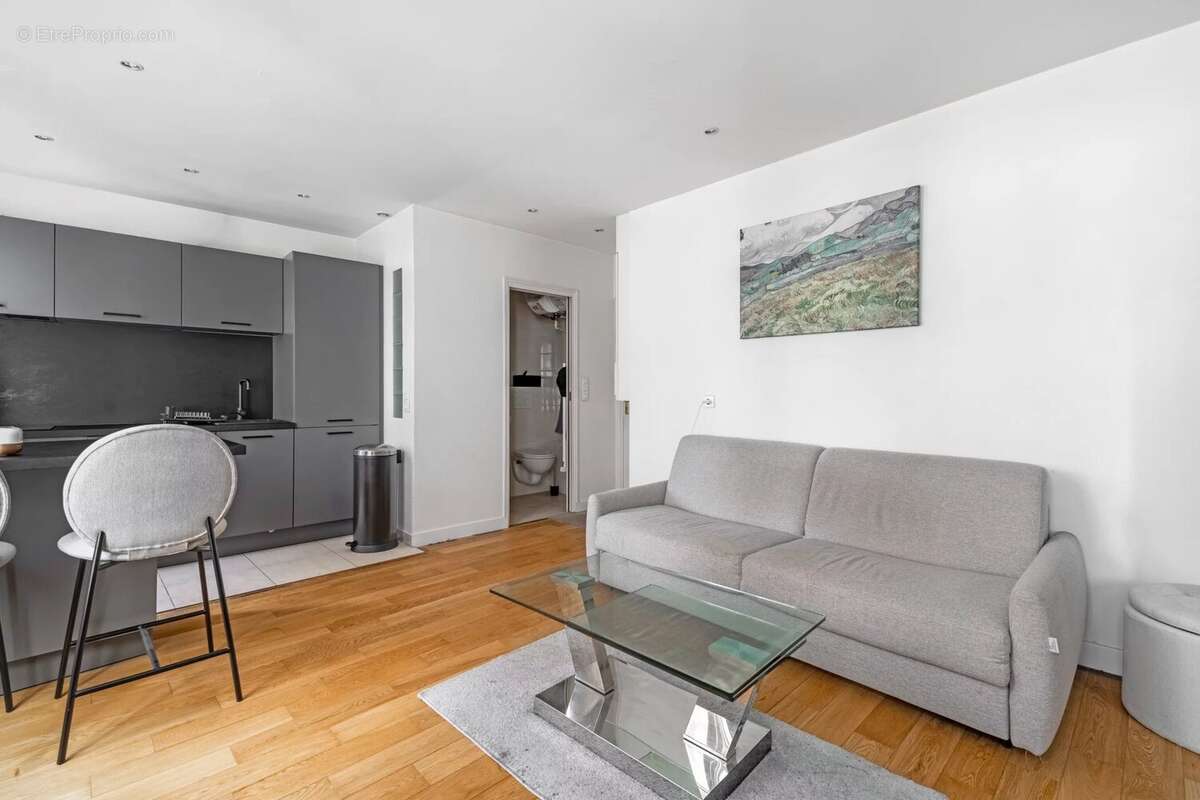 Appartement à LEVALLOIS-PERRET