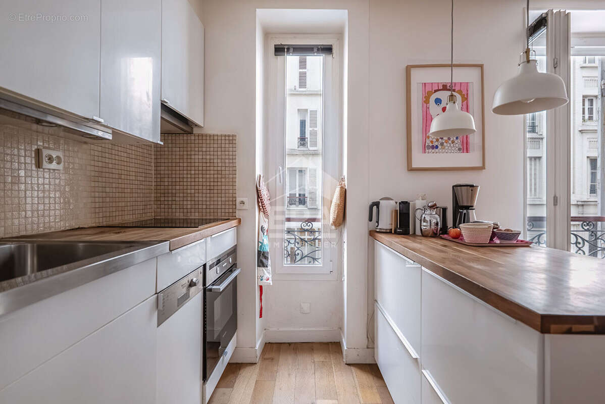 Appartement à PARIS-17E