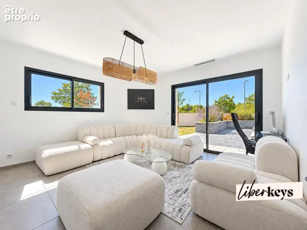 OLIVET Centre (45160) – Maison 250 m², 5 chambres, piscine chauffée et grand garage - photo 8
