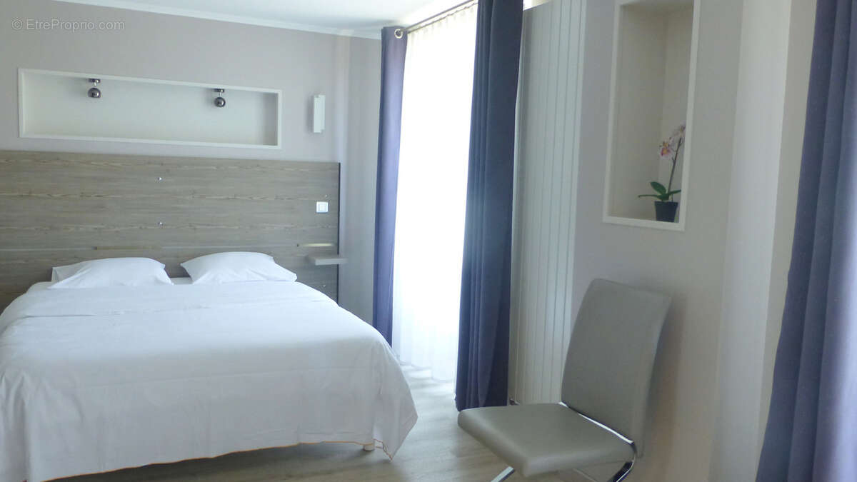 Grand Hotel-Restaurant en centre ville - photo 5