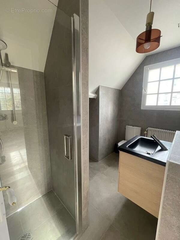 Maison à SAINT-NOM-LA-BRETECHE