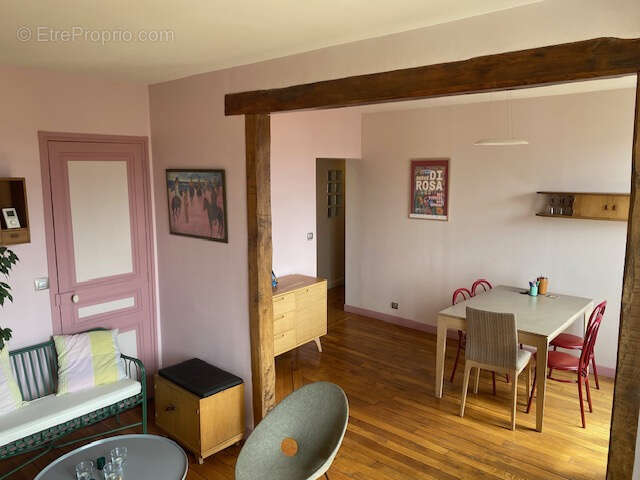 Duplex 97.27m2 Carrez/123.92m2 au sol/ 5/6 pièces + Cave 20m2 - photo 5