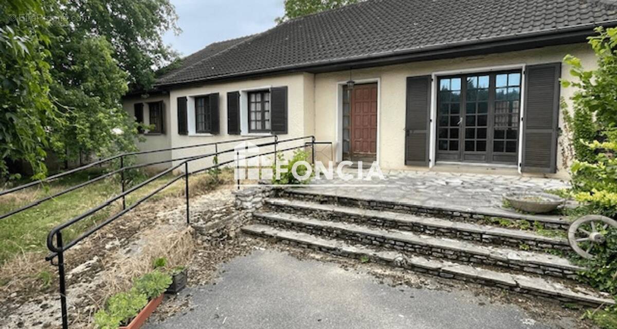 Maison à MORIGNY-CHAMPIGNY