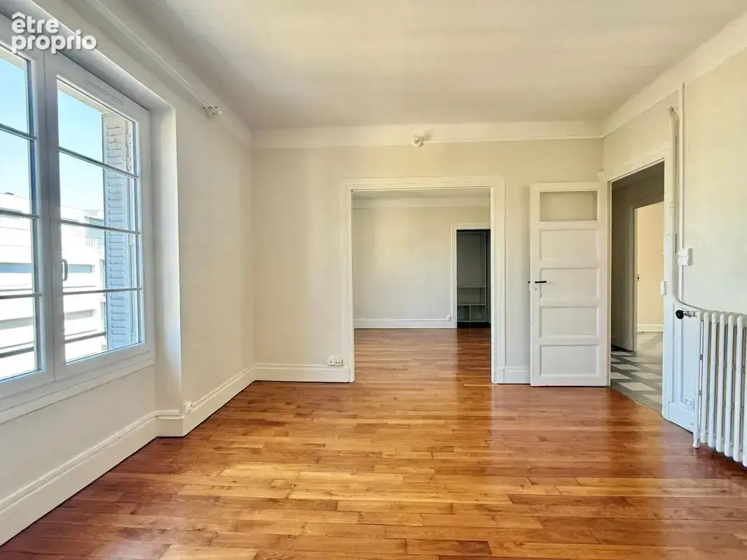 Appartement T3 avec cave et grenier, propre, stationnement aisé - photo 4