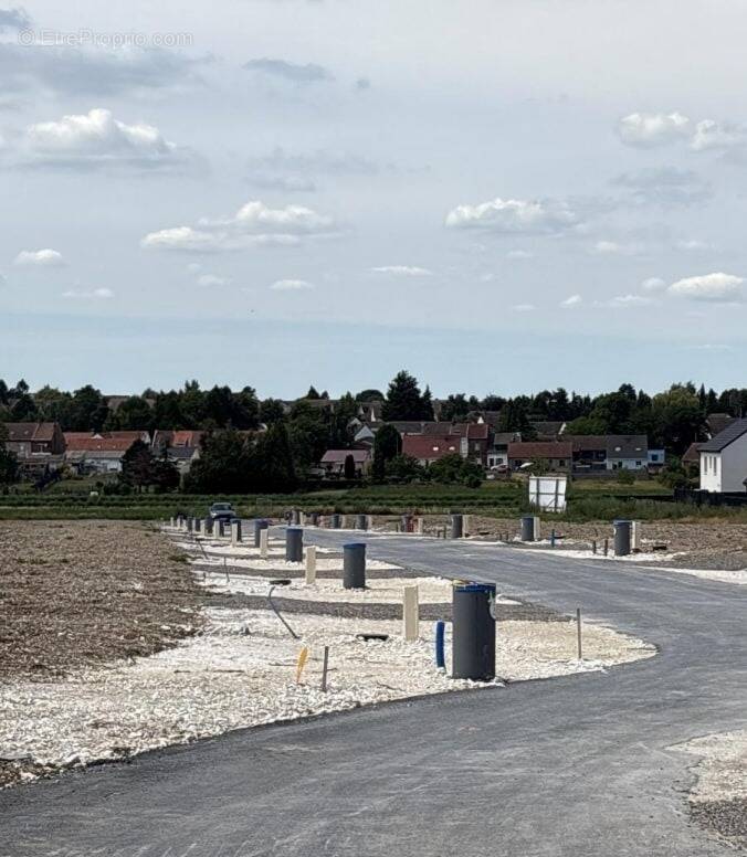 Terrain à SAINS-EN-GOHELLE