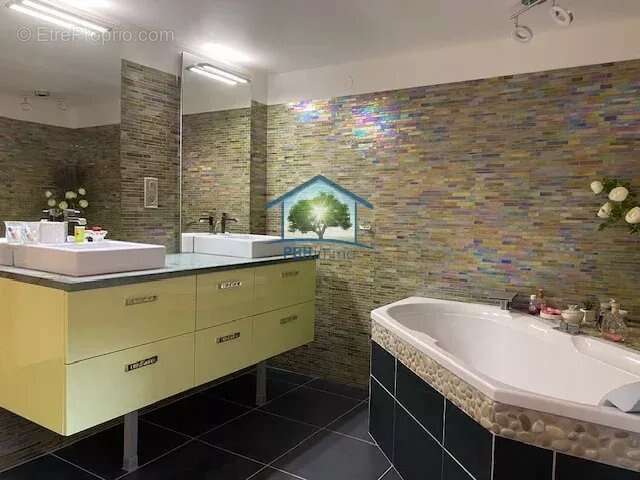 Maison à FORGES-LES-EAUX