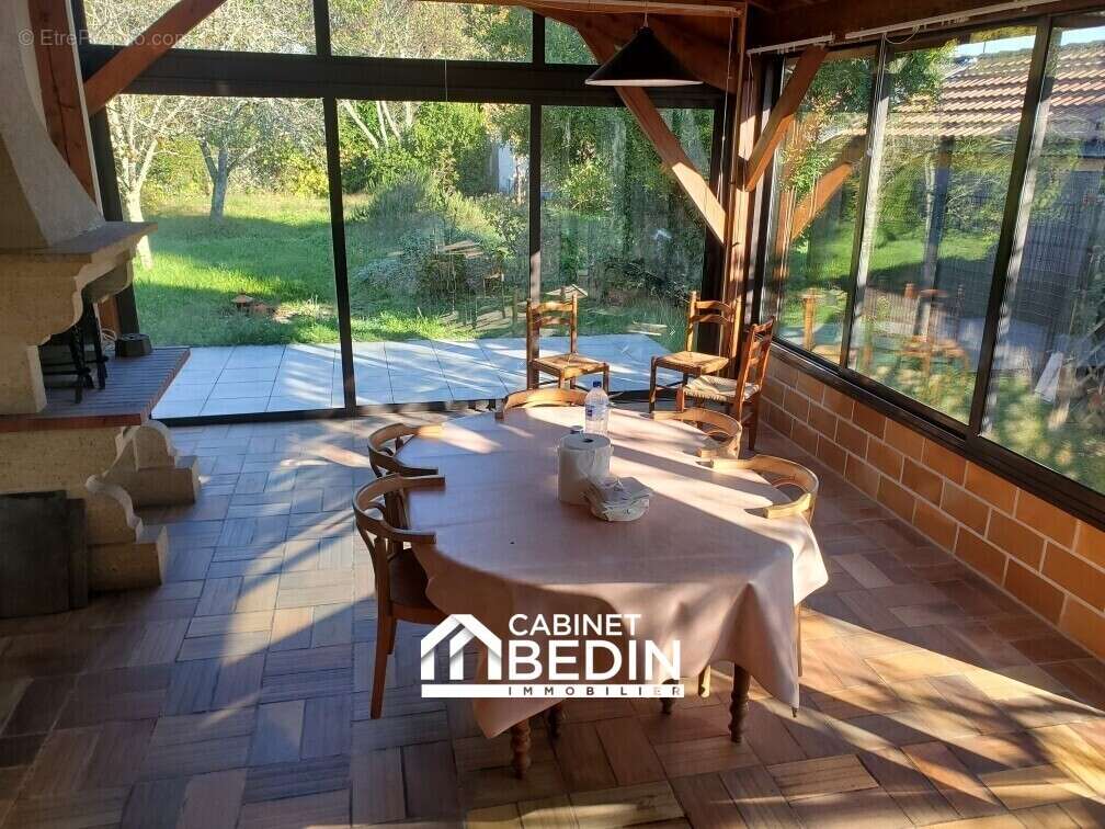 Maison 112 m² à Blanquefort  - photo 8