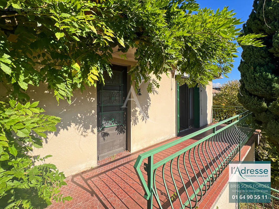 Maison à FONTENAY-LES-BRIIS