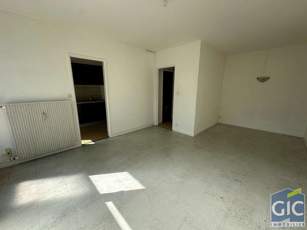 Appartement à HEROUVILLE-SAINT-CLAIR