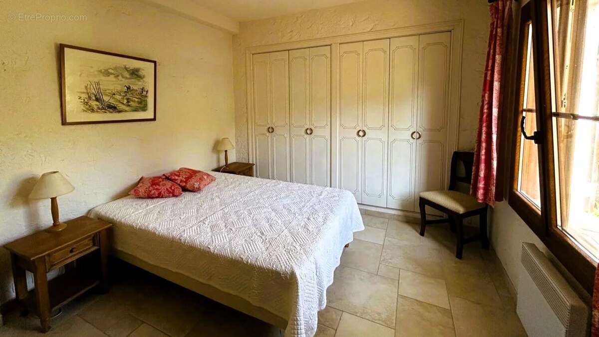 Maison à SAINT-GEORGES-DE-DIDONNE