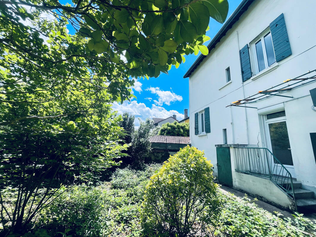 Maison à TASSIN-LA-DEMI-LUNE