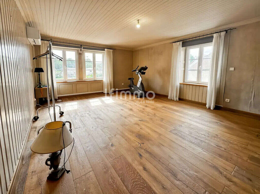 Maison de 10 pièces de 398 m² à Voyer - photo 15