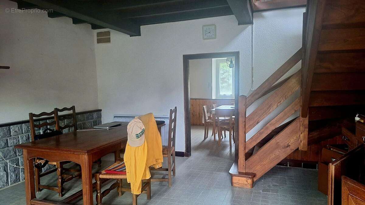 Maison à CHEIN-DESSUS